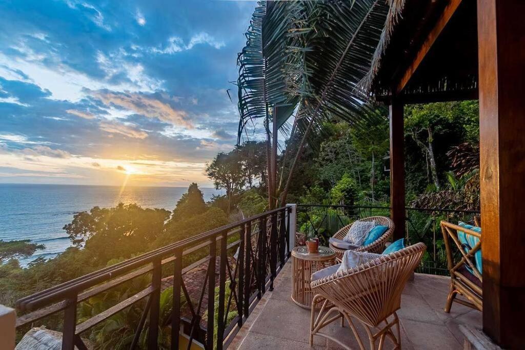 Villa Amor Del Mar With Breathtaking View Of Ocean & Jungle Dominical Exterior photo